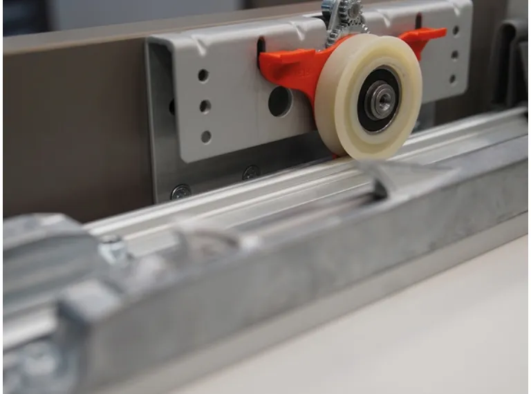 Cinetto sliding system